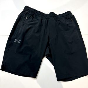 Under Armour shorts black stretch excellent condition size waist 34